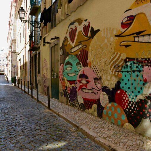 lisbon-bairro-hidden-gems-things-to-do-walking-tour-history-friends-couples-groups-activities
