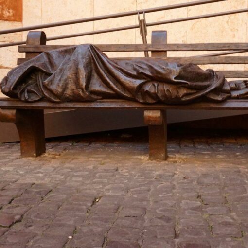 rome-statues-travel-hidden-gems-things-to-do-walking-tour-history-friends-couples-groups-activities