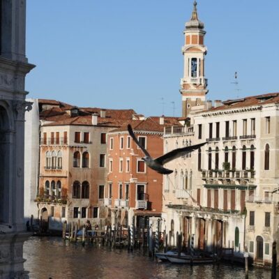 venice-travel-hidden-gems-walking-tour-history-friends-couples-groups-activities