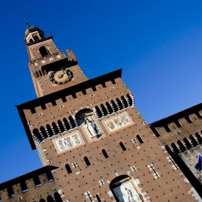 Milan self guided discovery walk in the historic centre.